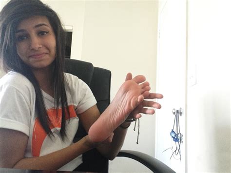 Free Webcam Feet Cum Porn